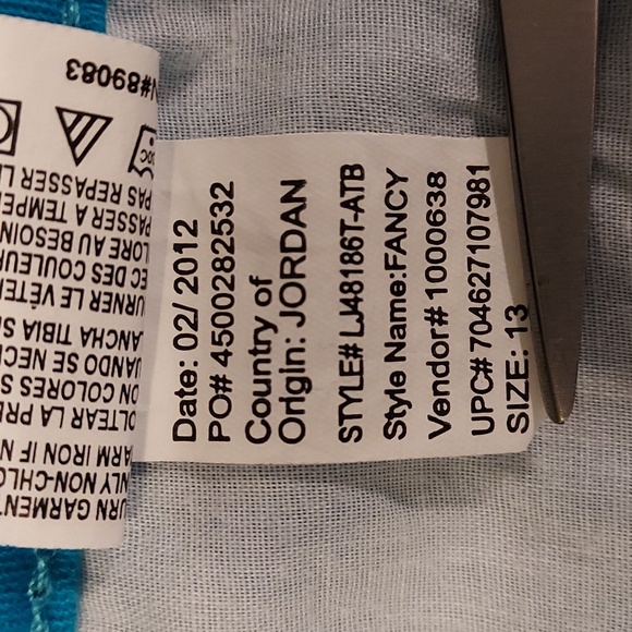 L.E.I. Ashley Lowrise Capri - Picture 11 of 11